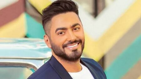 تامر حسني: “اللهم انصر أمتنا العربية بأعظم نصر”