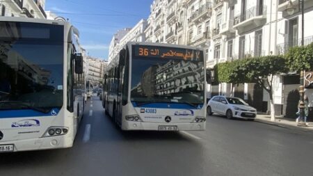 الصالون الدولي للكتاب بالجزائر: إيتوزا تبرمج رحلات خاصة لنقل الزوار من وإلى قصر المعارض