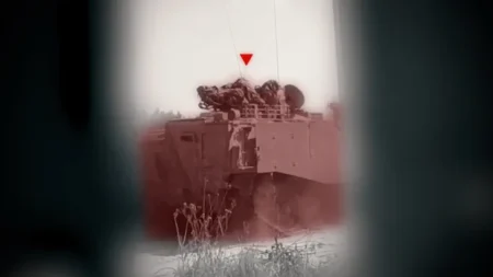 مشاهد لاستهداف القسام ناقلة جند بقذيفة تاندوم شمال بيت لاهيا