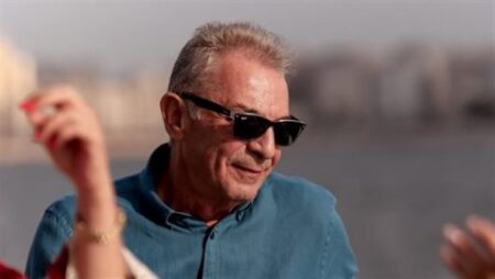 محمود حميدة: الفن أصبح مهنة من لا مهنة له