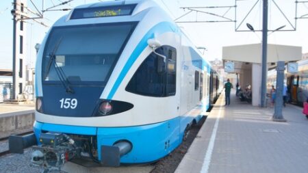 هذا توقيت سير القطار الليلي خط الجزائر – عنابة