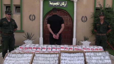 توقيف شخص وحجز 12500 كيس من مادة الشمة المقلدة بالوادي 