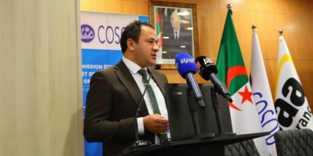 بوزنادة يطالب بالتزام أحكام القانون الجديد لمكافحة تبييض الأموال