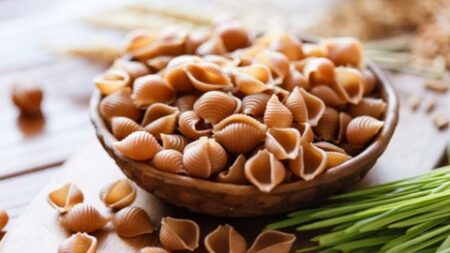 المعكرونة البنية.. هل هي فعالة في خفض الوزن؟
