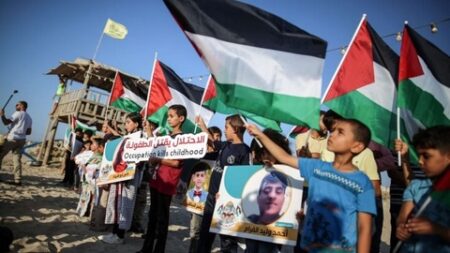 اليوم العالمي لحقوق الطفل.. هل يحق الاحتفاء به؟