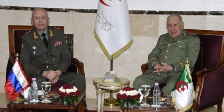 نائب وزير الدفاع الروسي يشيد بالمستوى الراقي الذي طبعه الاستعراض العسكري الجزائري