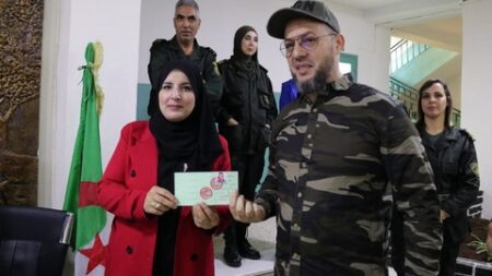توزيع 97 رخصة صيد بالعاصمة