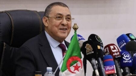 مراد: على الولاة المعنيين بالحركة الأخيرة مواكبة برنامج رئيس الجمهورية
