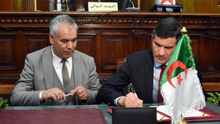 تنصيب الأمين العام لولاية الجزائر والواليين المنتدبين الجديدين لمقطاعتي بئر مراد رايس وزرالدة 
