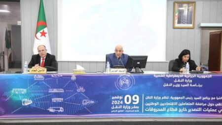 زهانة يضع أسس الانطلاق نحو الأسواق العالمية وتسهيل العقبات أمام المتعاملين الاقتصاديين