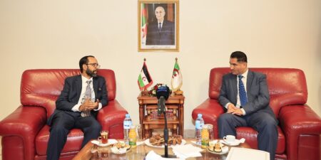 لعقاب يستقبل وزير الإعلام الصحراوي