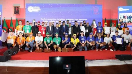 إطلاق أول نظام جزائري 100 بالمئة لتشغيل الحواسب يعتمد على “توزيعة لينكس”