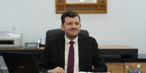 المهدي وليد يؤكد على توفير اليد العاملة ونشر ثقافة المقاولاتية لبناء اقتصاد قوي ومزدهر