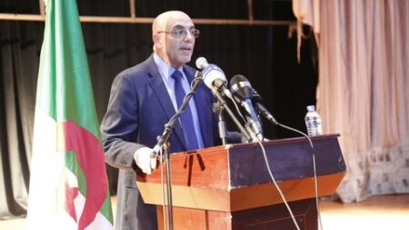 حساني شريف يبرز أهمية تعبئة كل القوى الوطنية لمواجهة التحديات