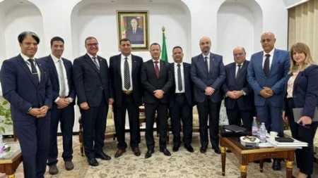 تعاون مشترك لإنشاء تجمع لشركات إنجاز جزائرية-مصرية