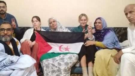 سلطات الاحتلال المغربية ترحل ناشطتين نرويجيتين