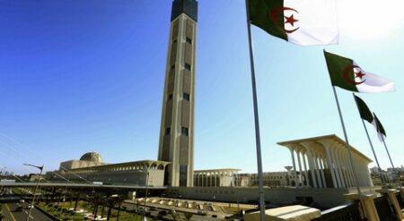 أنوار من جامع الجزائر.. وما أكرمهن إلا كريم – الجزء الأول –