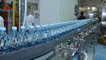 الجلفة.. وحدة إنتاجية لتعبئة المياه المعدنية تدخل حيز الاستغلال