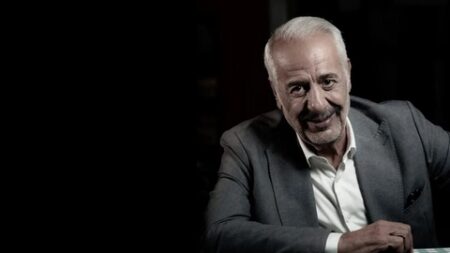 أيمن زيدان يعترف: الفن والسياسة عدوان تاريخياً