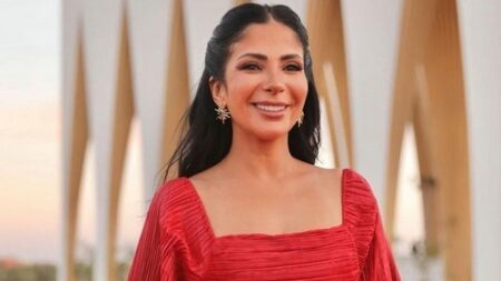منى زكي تروي معاناتها في تجسيد شخصية أم كلثوم