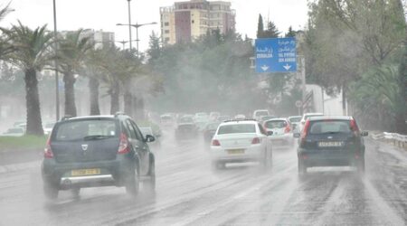 أمطار رعدية مصحوبة بحبات برد على عدد من ولايات الوطن