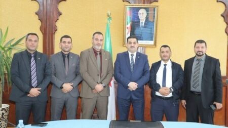 دربال يستقبل نوابا عن ولاية مستغانم