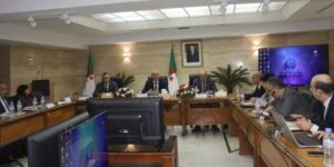 فايد يكشف عن خارطة الطريق لدخول الدفع الإلكتروني مرحلة التنفيذ الفعلي