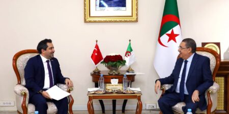 تعاون جزائري-تركي في قطاع الداخلية و التنمية المحلية  و الاستثمار الاقتصادي “