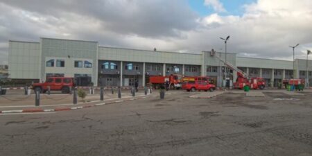 إخماد حريق بالمحطة البرية لنقل المسافرين خروبة