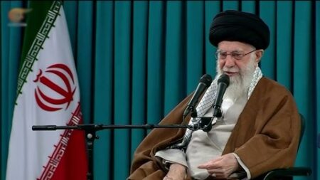 خامنئي: أميركا و”إسرائيل” خططتا لأحداث سوريا.. والمقاومة ستكون أقوى من الماضي