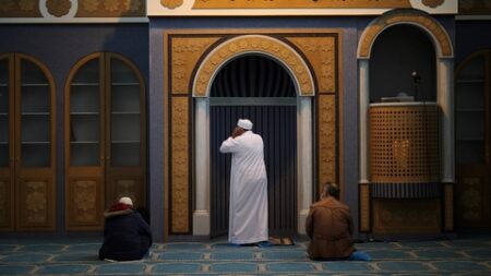 مكانة المسجد في حياة المسلم