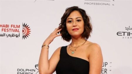 منة شلبي: الفنان لابد أن يأخذ حقه وتقديره مادياً وأدبياً
