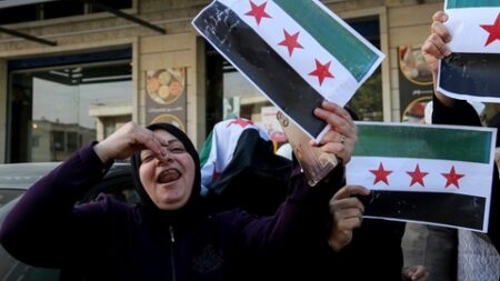 حماس تبارك للشعب السوري نجاحه بتحقيق تطلعاته نحو الحرية