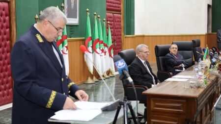 مرّاد ينصب الوالي الجديد لولاية سيدي بلعباس
