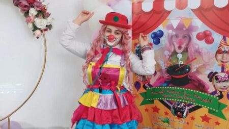 المهرجة “سيما” صانعة البسمة ومحبوبة الأطفال تؤكد لـ “الموعد اليومي”: ضرورة تخصيص مدارس أكاديمية لتأطير هذا الفن التربوي للمساهمة في نمو شخصية أطفالنا