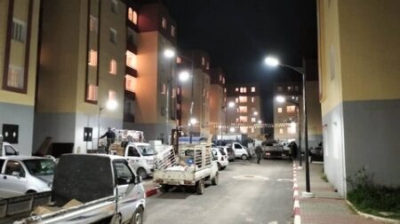 مع هدم السكنات الهشة بحي بوزيد.. ترحيل 200 عائلة نحو  الحي السكني الجديد بأولاد هداج