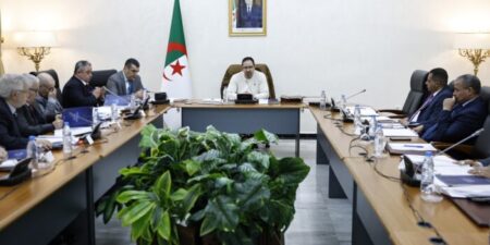 مجلس الأمة : الفوج المكلف بالنظر في المشروعين التمهيديين لقانوني البلدية والولاية يباشر أشغاله