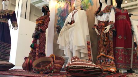 الجزائر تبرز ثراء وتنوع  الموروث التقليدي الجزائري في مصر