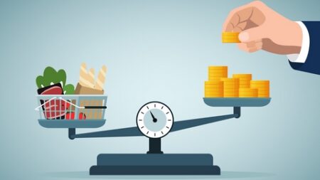 العلم والإيمان.. أول من تنبأ بالتضخم الاقتصادي