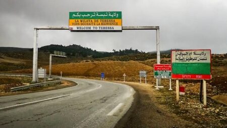 تبسة.. مشروع عصرنة الطريق الوطني رقم 88 سيسلم قريبا