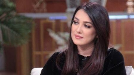 عمرو يوسف: كندة شفيت من السرطان