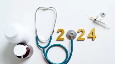 عقاقير ولقاحات جديدة.. أهم الإنجازات الطبية لسنة 2024