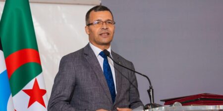 ركاش يدعو للتجنيد وتكثيف الجهود بهدف بلوغ تجسيد 20 ألف مشروع استثماري في الجزائر