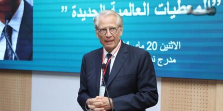 دومينيك دي فيلبان ينتقد بشدة تسيير حكومة فرنسا لعلاقاتها مع الجزائر