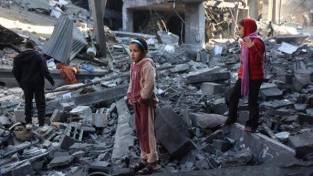 غزة تستقبل العام الجديد .. والمقاومة الفلسطينية تستهدف المستوطنات بالصواريخ