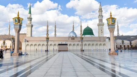 من معجزات النبي ودلائل نبوته