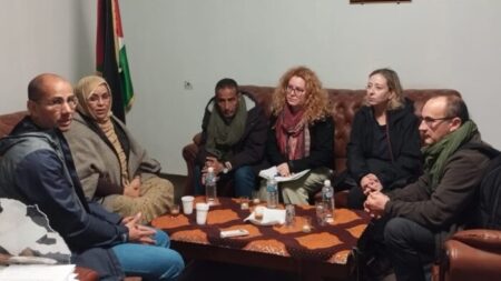 وفد إسباني يطلع على ببعض المرافق ومؤسسات الدولة الصحراوية