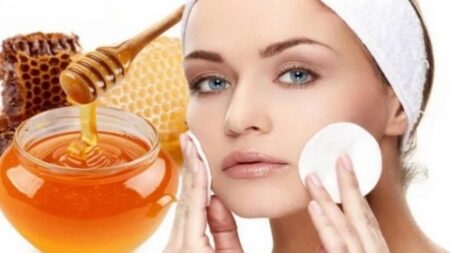 شمع النحل.. استعمالات جمالية لا حصر لها