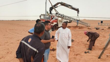 تيميمون: ميزانية معتبرة لربط المستثمرات الفلاحية بالكهرباء وفتح المسالك