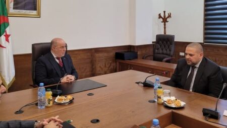 تنصيب الطاهر برايك مديرا عاما للديوان الوطني للحج والعمرة